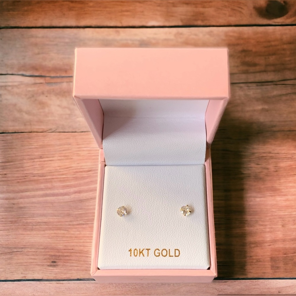 10k yellow gold Baby Earrings.